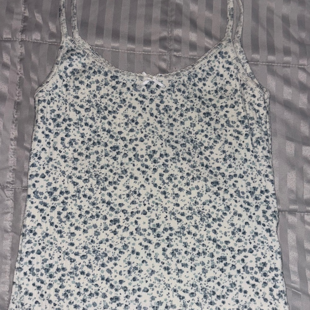 Brandy Melville Blue and White Floral Camisole